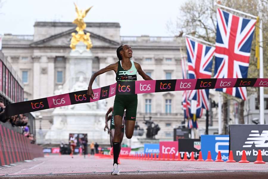 Vil Sifan Hassan forsvare sin titel i London Marathon næste år?