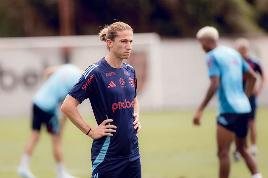O técnico Filipe Luís tem várias baixas na semana
