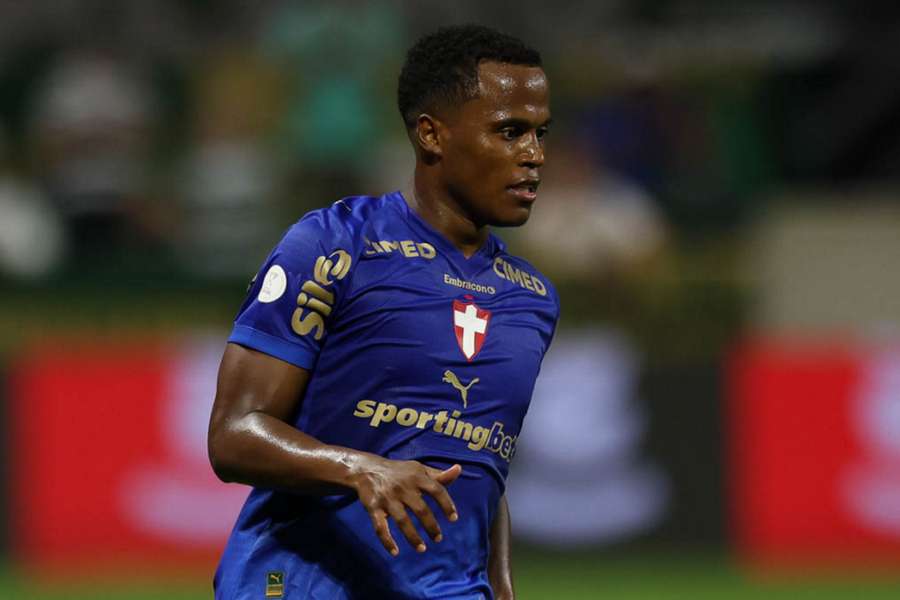 Jhon Arias tem se destacado desde que chegou ao Palmeiras