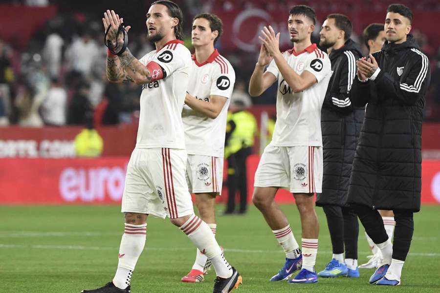 El Sevilla venció al Atlético de Madrid El Sevilla venció al Atlético de Madrid