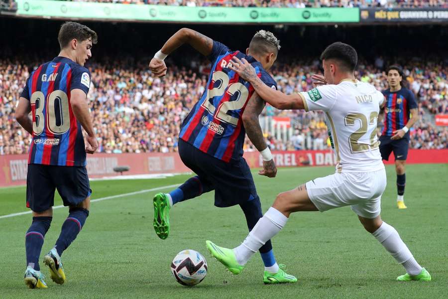 Lance del último Barcelona-Elche en 2022