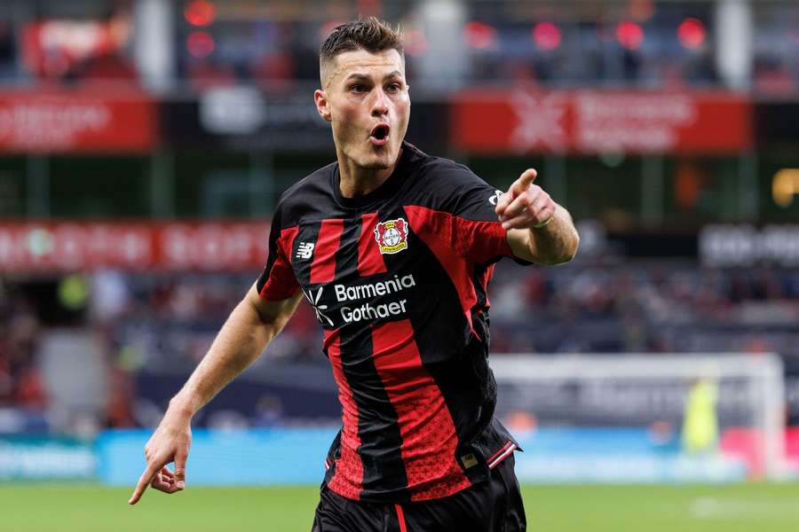 Patrik Schick, primul jucător din istoria lui Leverkusen care a marcat în primele 6 etape într-un nou sezon Patrik Schick, primul jucător din istoria lui Leverkusen care a marcat în primele 6 etape într-un nou sezon