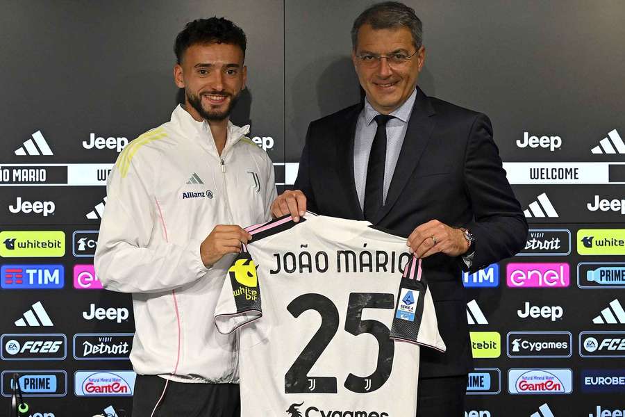 João Mário foi apresentado na Juventus