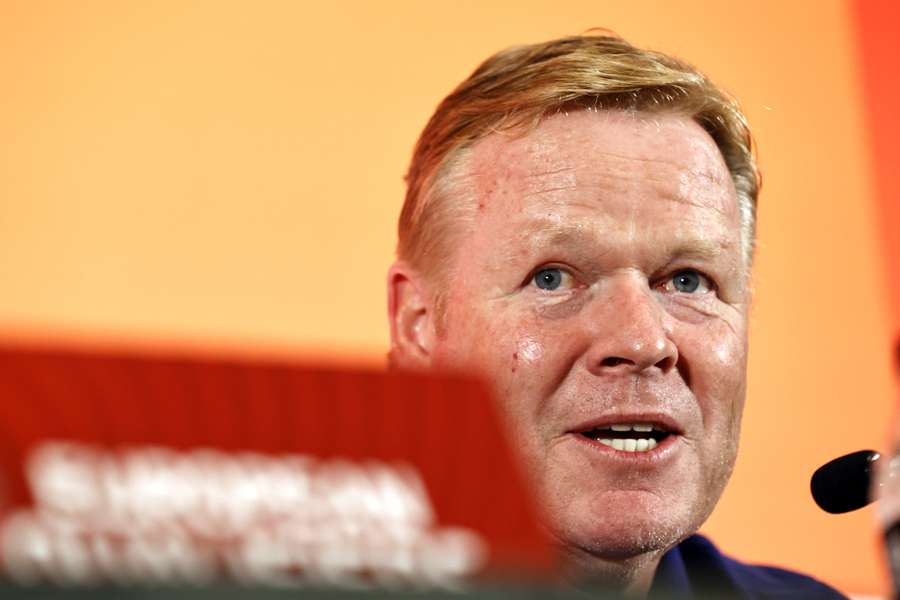 Ronald Koeman wees de KNVB op het vraagstuk van mogelijk gelazer met laserpennen