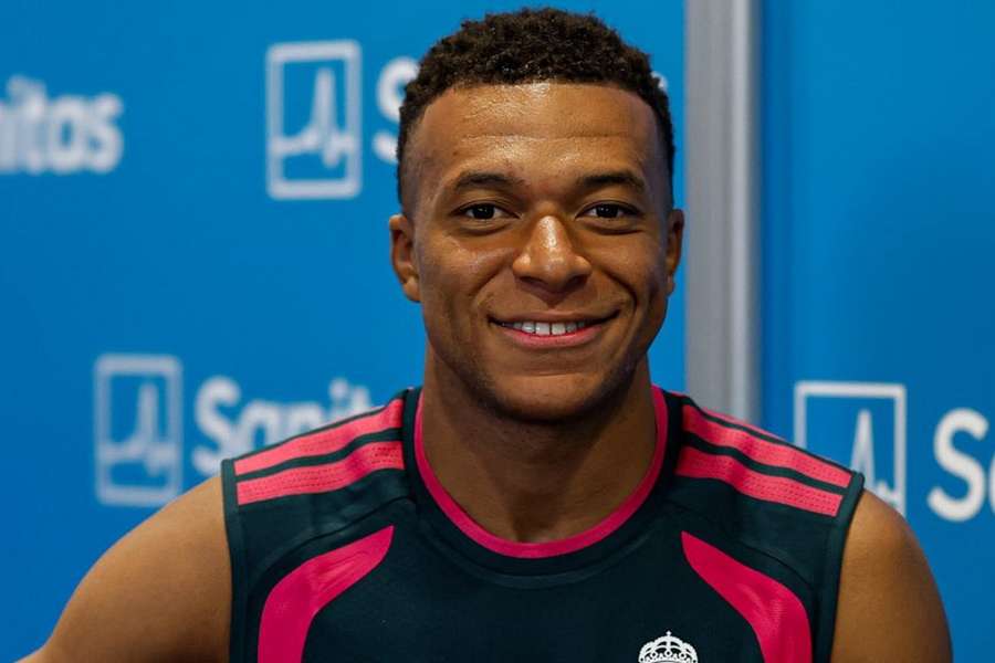 Kylian Mbappé de retour à l'entraînement ce lundi. Kylian Mbappé de retour à l'entraînement ce lundi.