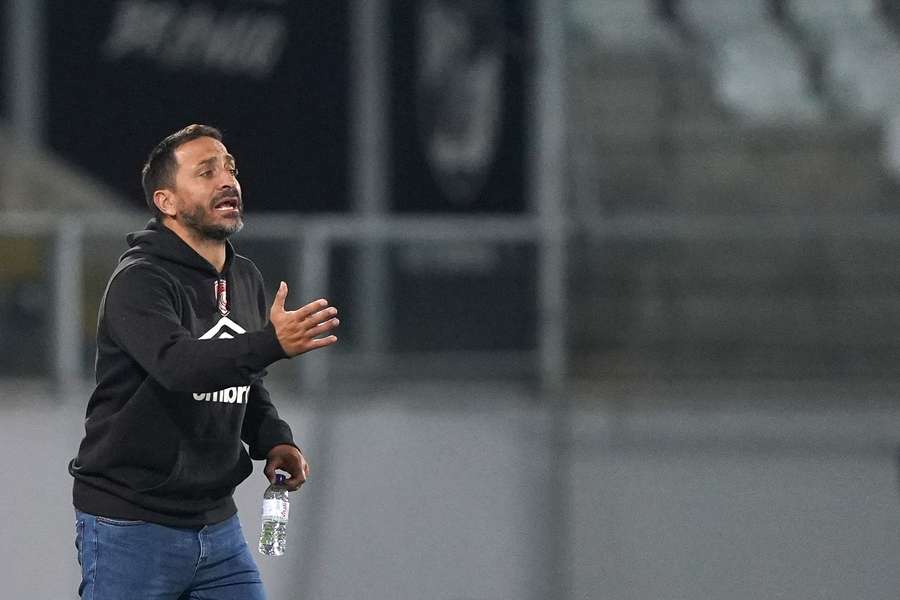 Vasco Matos, treinador do Santa Clara