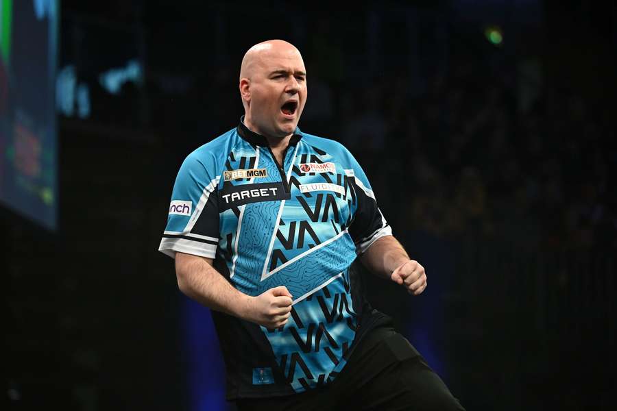 Rob Cross bestätigt seine Form vom Dutch Darts Masters. 