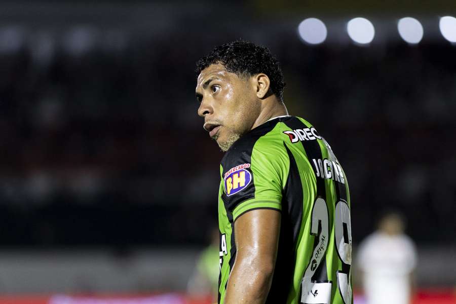 Vitor Jacaré não seguirá no América Mineiro