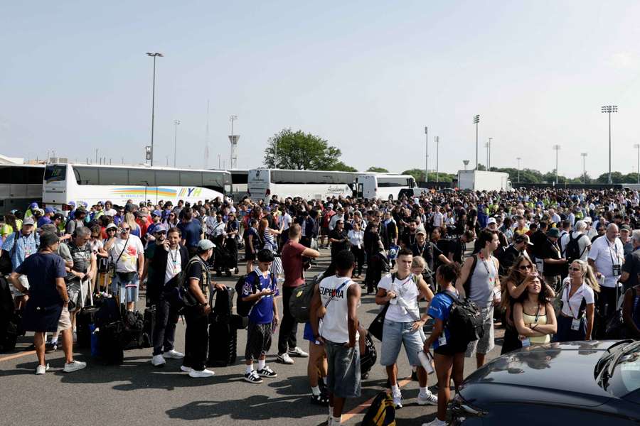 Espera de quem precisava entrar no MetLife Stadium superou as três horas Espera de quem precisava entrar no MetLife Stadium superou as três horas
