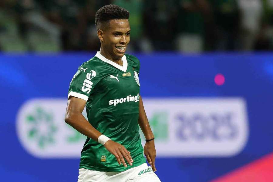 Os números dizem que Estêvão (foto) está em pé de igualdade com Mbappé