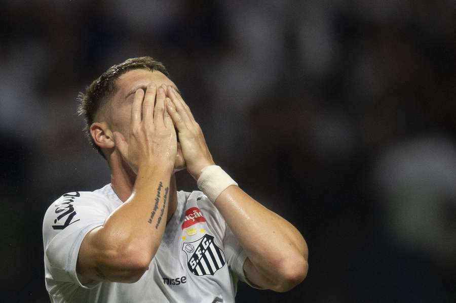 Santos não conseguiu vencer de novo no Brasileirão