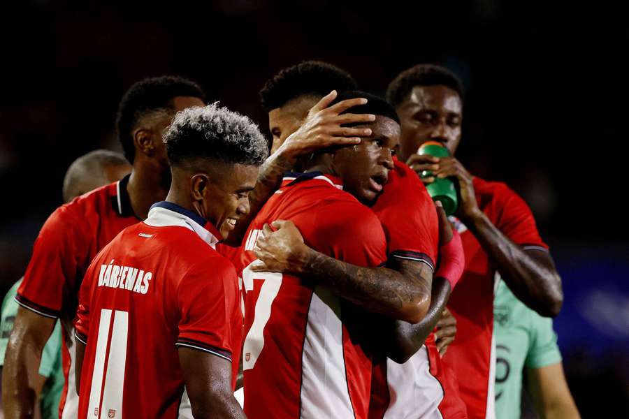 Panamá se impone a República Dominicana en un amistoso