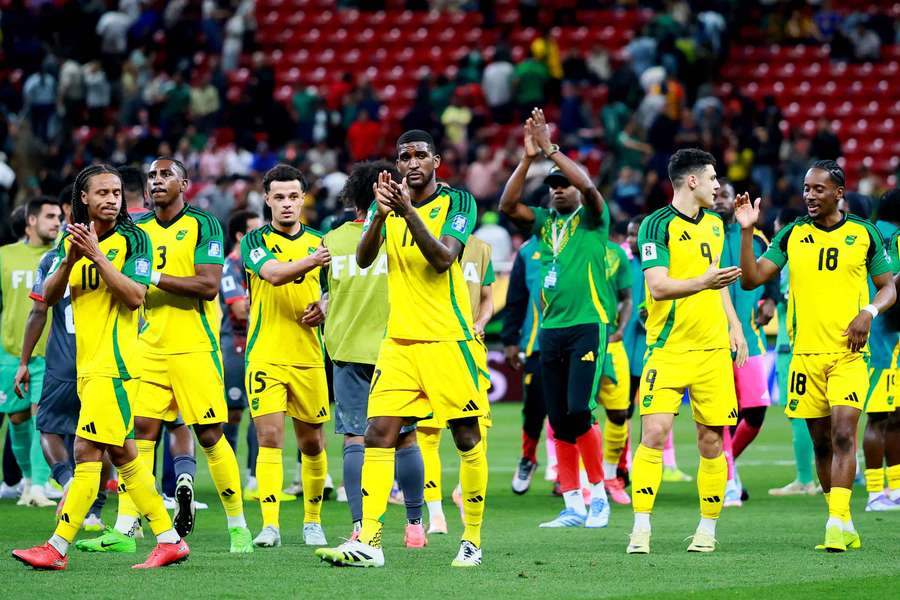 Les Jamaïcains après le match. Les Jamaïcains après le match.