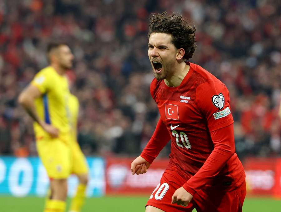 Ferdi Kadioglu celebrates his goal