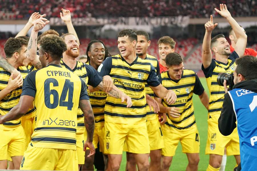 Parma drew 1-1 with Bari to secure promotion