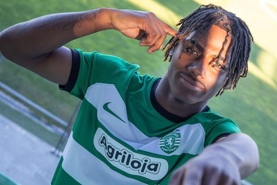 Denilson Santos satisfeito com assinatura de contrato profissional com o Sporting