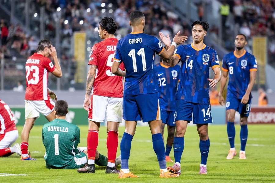 Gakpo celebra golo