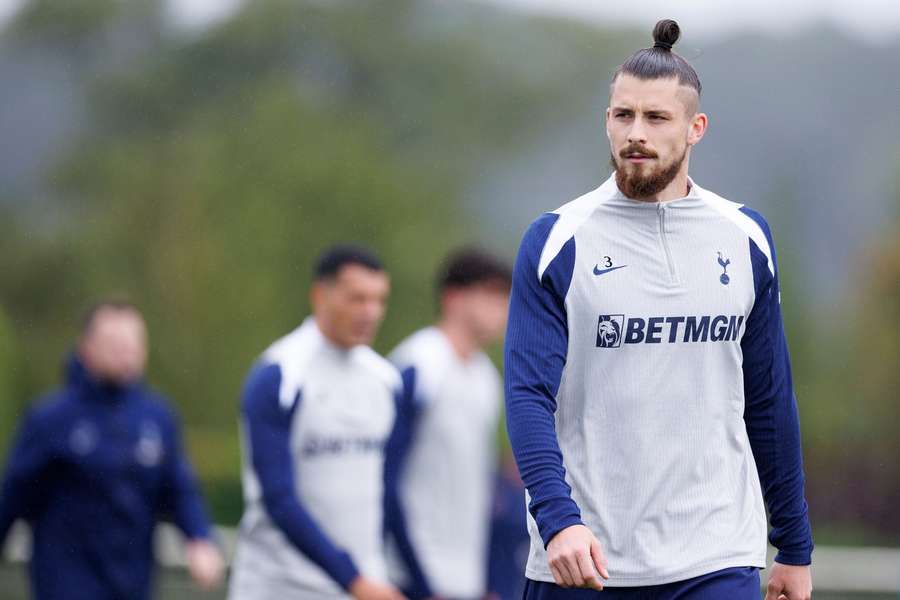 Radu Drăguşin nu a mai jucat din luna ianuarie, când a suferit o leziune la ligamentul încrucişat anterior al genunchiului 