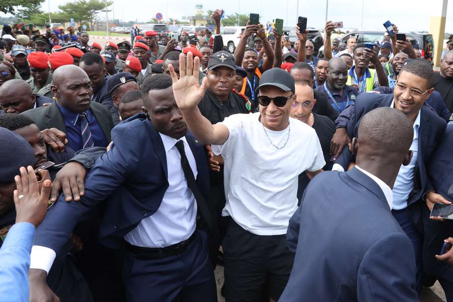 Kylian Mbappé em Yaoundé nesta quinta-feira