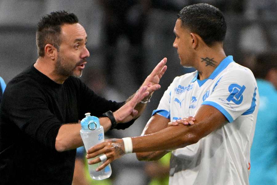 Roberto de Zerbi avec Facundo Medina