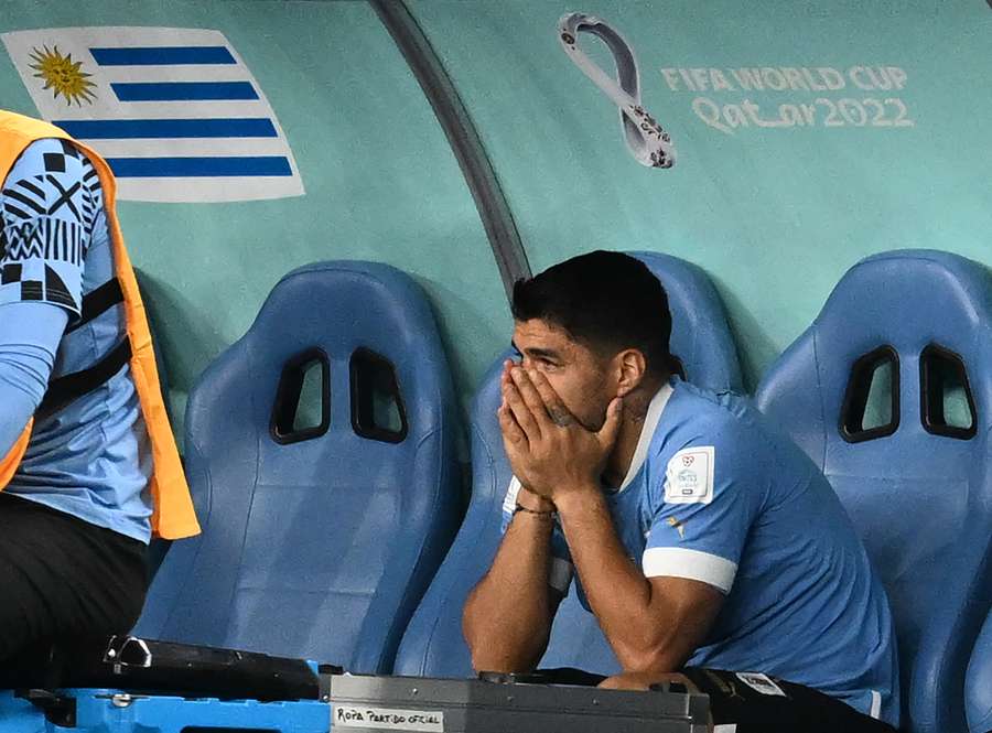 Suárez não conteve as lágrimas no banco de suplentes