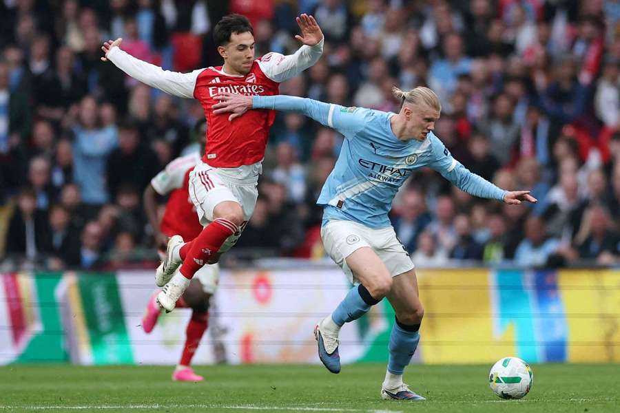 Manchester City and Arsenal meet in a Premier League title showdown on Sunday