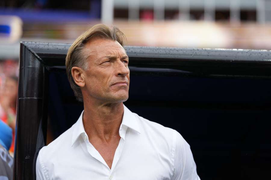 Herve Renard is no longer the Tunisian head coach. Herve Renard is no longer the Tunisian head coach.
