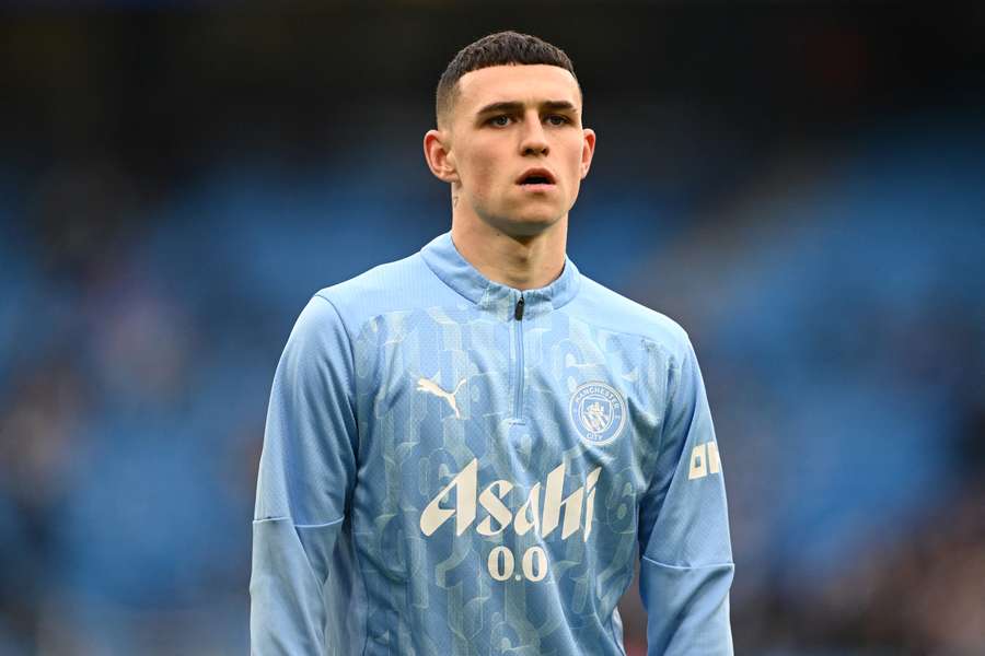 Phil Foden diz que as actuações do City não têm sido suficientemente boas para lutar pelo título