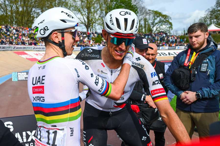 Tadej Pogacar (l.) und Nils Politt arbeiten seit Jahren zusammen.