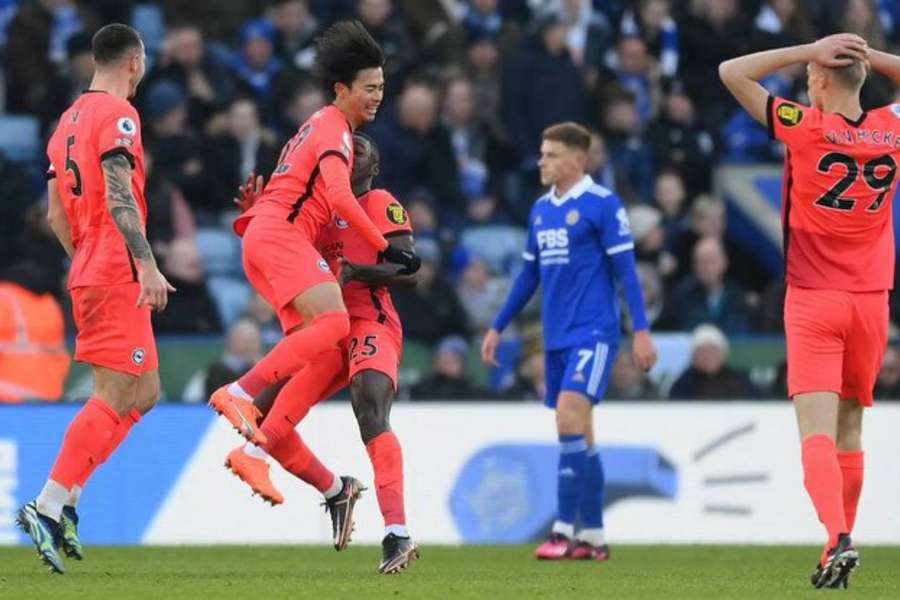 Brighton leave it late to rescue a point away at Leicester