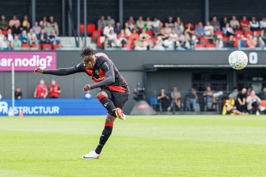 Anthony Limbombe was in zijn enige wedstrijd tegen Fortuna Sittard goed voor een doelpunt en een assist