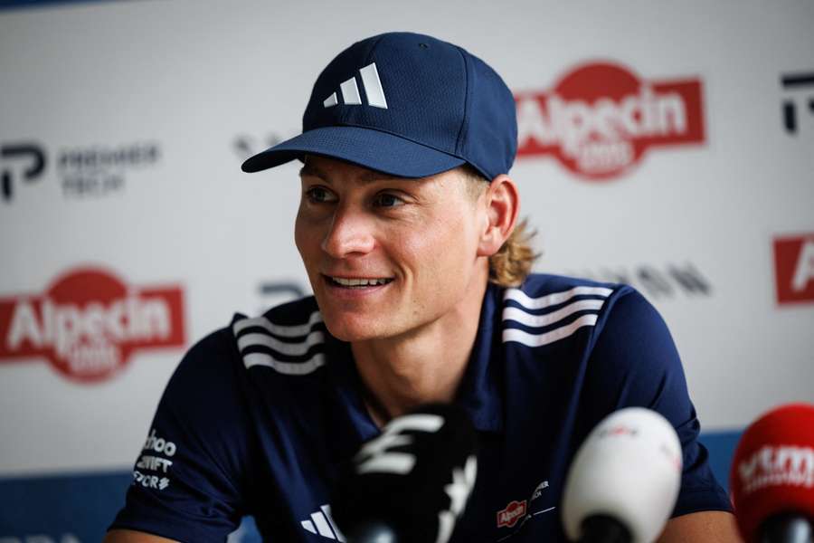 Van der Poel face à la presse ce jeudi. Van der Poel face à la presse ce jeudi.