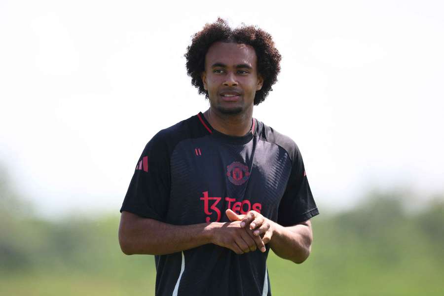 Manchester United striker Joshua Zirkzee