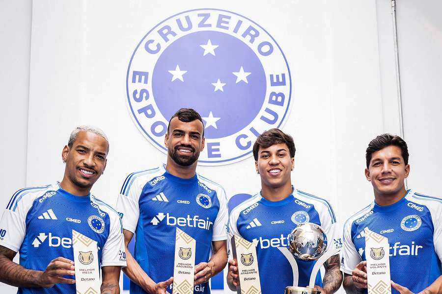 Cruzeiro vai com o que tem de melhor para enfrentar o Corinthians Cruzeiro vai com o que tem de melhor para enfrentar o Corinthians