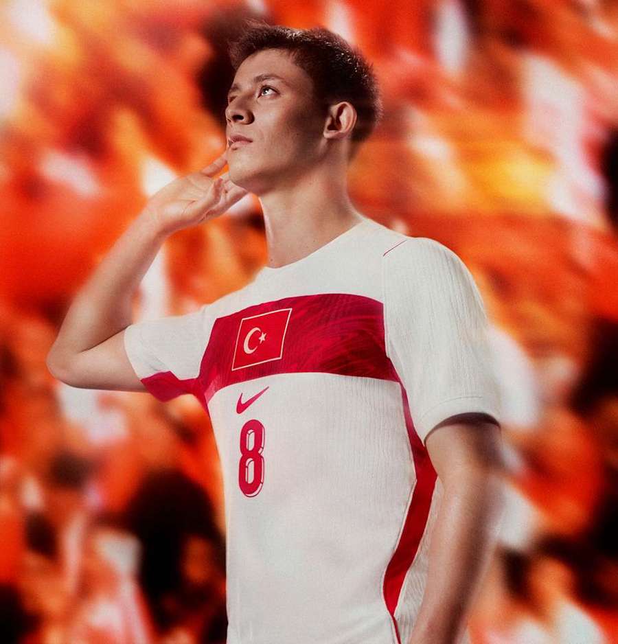 Arda Güler im weißen Ersatztrikot