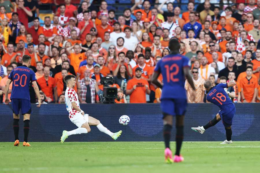 Donyell Malen opened the scoring for the Netherlands