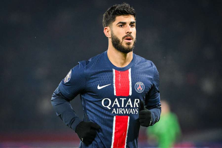 Marco Asensio entra na mira do Aston Villa, após venda de Jhon Durán