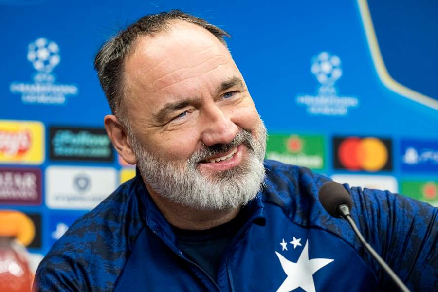 Vysmátý trenér Slavie Jindřich Trpišovský.
