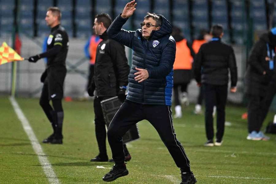 Eugen Neagoe nu mai este antrenorul celor de la Gloria Buzău