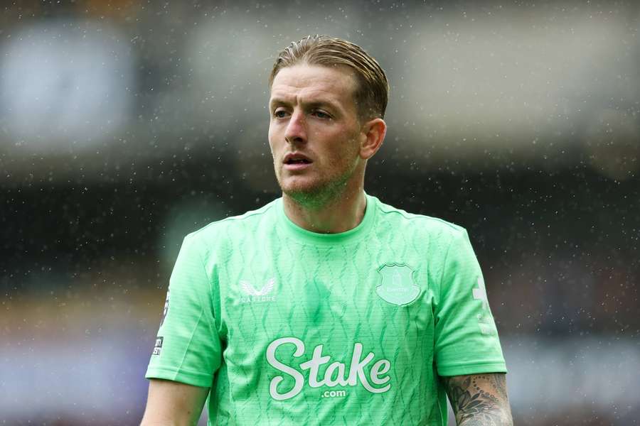 Jordan Pickford in Talks Over New Everton Contract to Extend Eight-Year Stay