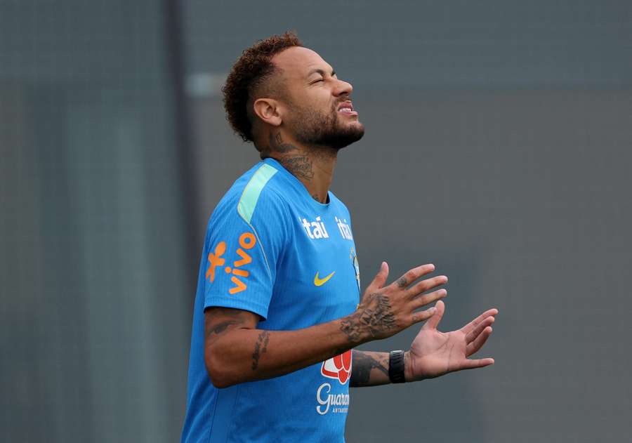 Neymar participou de mais uma atividade com o grupo Neymar participou de mais uma atividade com o grupo