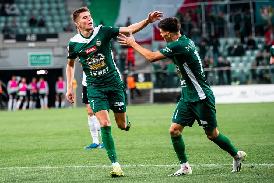 Piotr Samiec-Talar (po lewej) to jeden z dwóch napadniętych zawodników