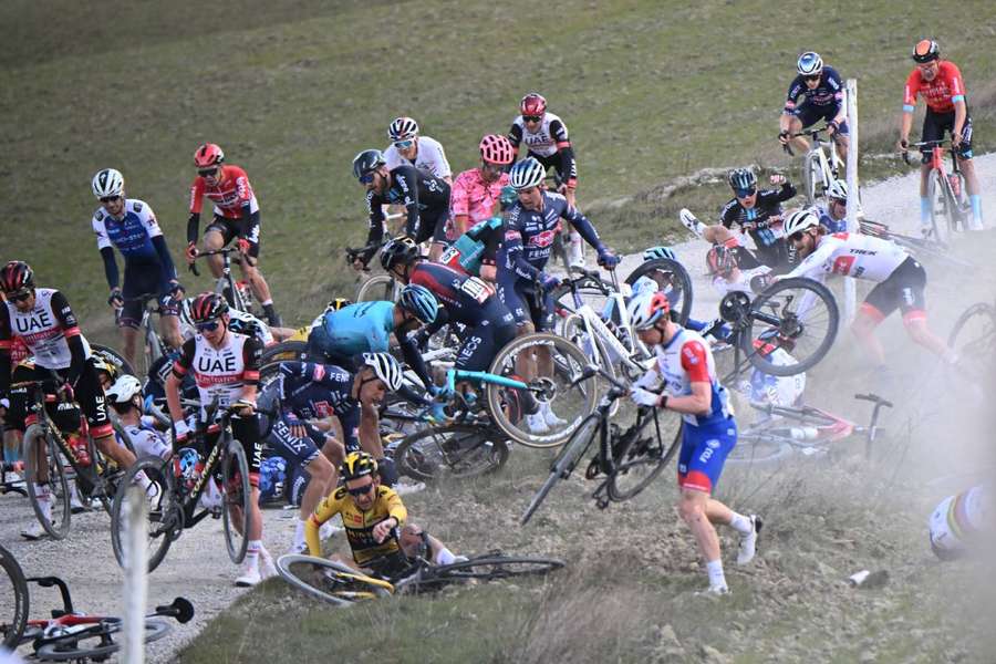 Colisão entre ciclistas