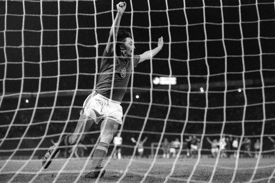Panenak patentó su penalti en la Eurocopa de 1976