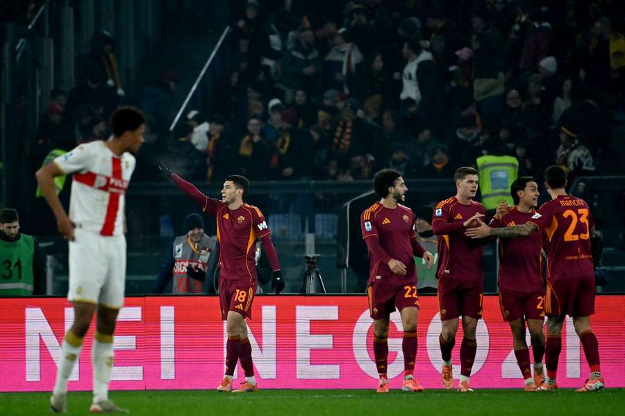 AS Řím porazil FC Janov 3:1.