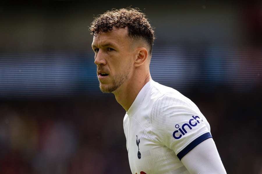 Ivan Perisic sofreu lesão num treino do Tottenham