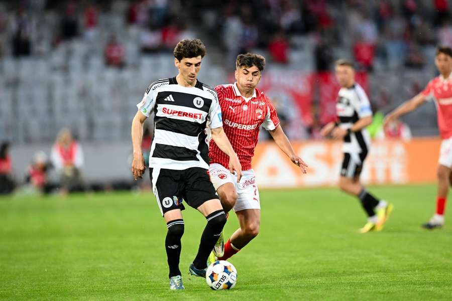 Miguel Silva, în duel cu Alex Musi Miguel Silva, în duel cu Alex Musi
