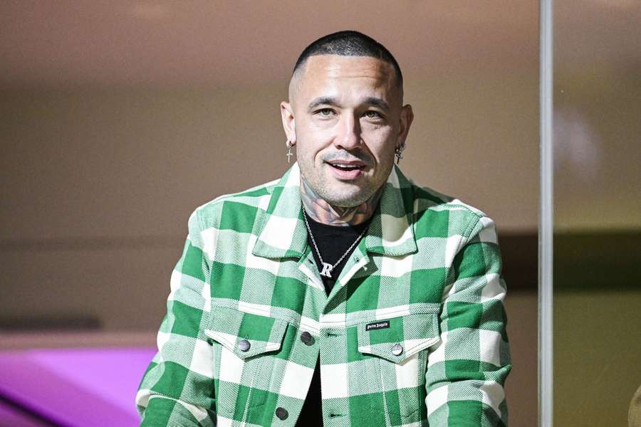 Radja Nainggolan este în prezent legitimat la Lokeren-Temse Radja Nainggolan este în prezent legitimat la Lokeren-Temse