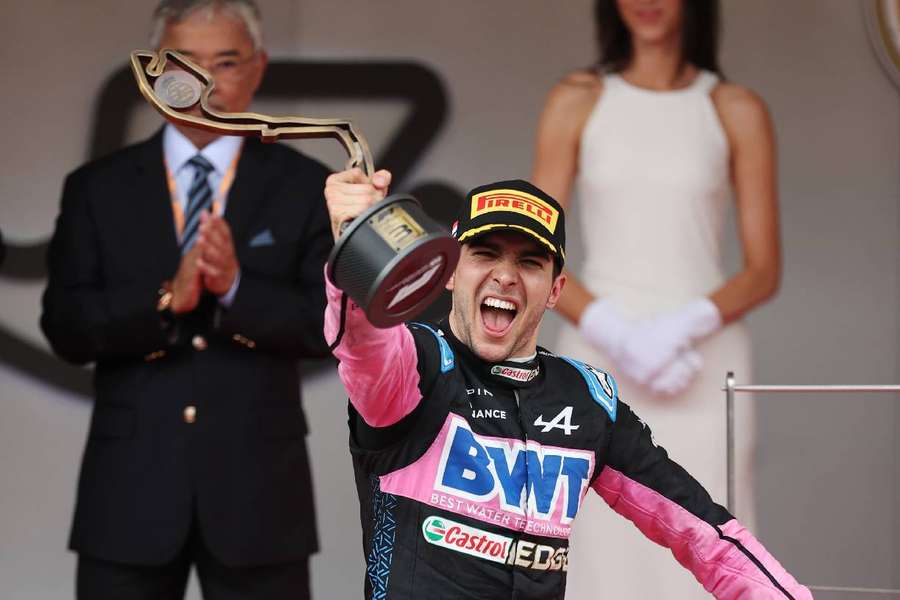 Esteban Ocon terminou na 3ª posição em Mônaco