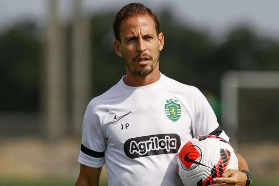 João Pereira regressa ao comando técnico do Sporting B